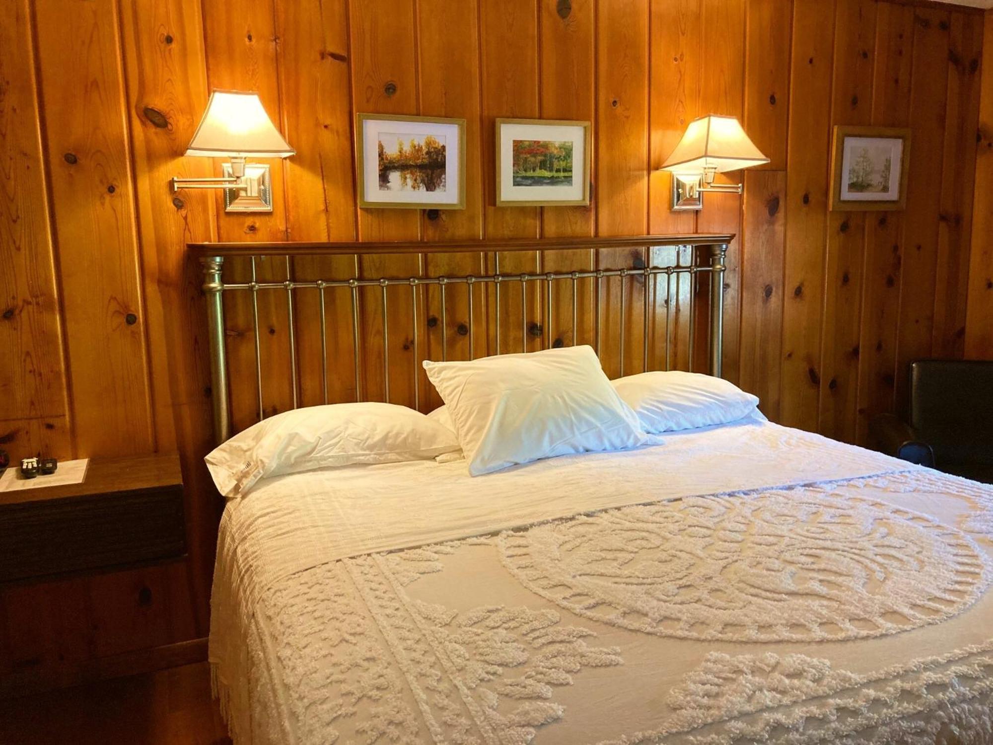 Ludington Blue Spruce Inn Oda fotoğraf