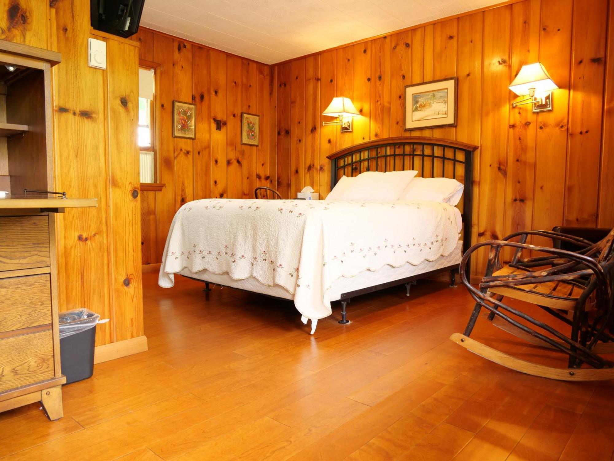 Ludington Blue Spruce Inn Oda fotoğraf